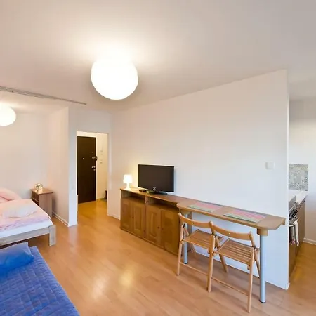 Lägenhet Studio By The Beach 200m + Parking *